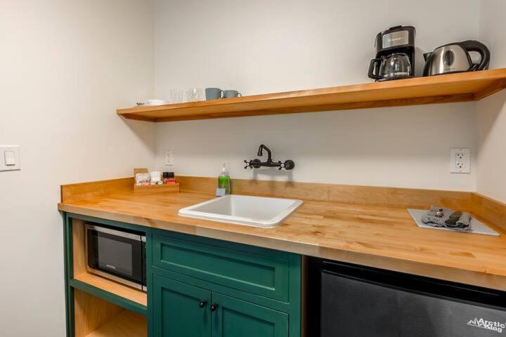 Piety Hill Cottages Nevada City Room photo